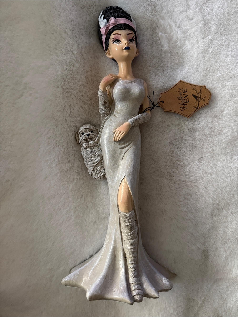 NWT BRIDE OF FRANKENSTEIN WITH HER DOG HALLOWEEN DECOR.